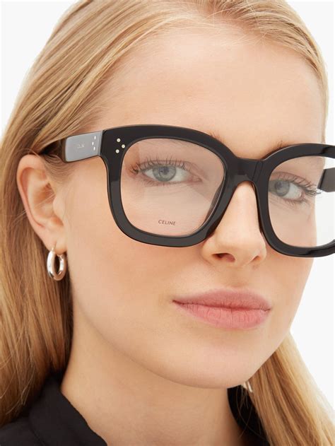 women's oversized eyeglass frames.